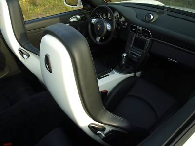 Left Hand Drive PORSCHE 911 997 gallery photo